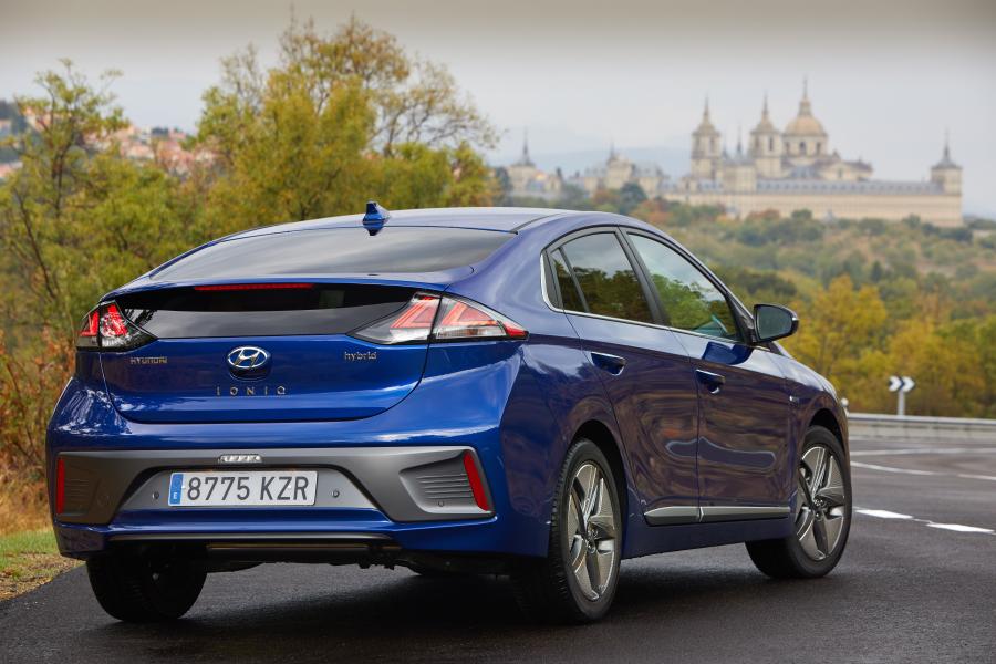  Hyundai IONIQ hybrid (AE) 2019 года  (WW) (фото 31 из 42)